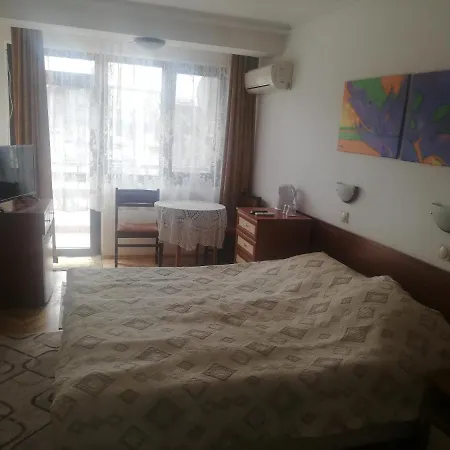 антон петров 3* نيسيبار