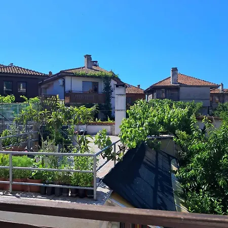 بيت ضيافة антон петров 3*