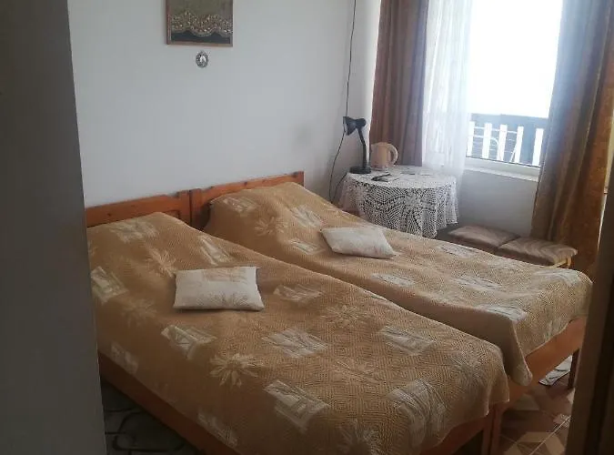 антон петров * Nesebar