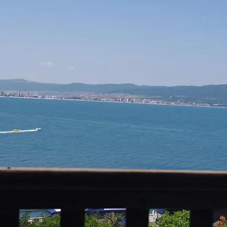 Πανσιόν антон петров Νεσέμπαρ