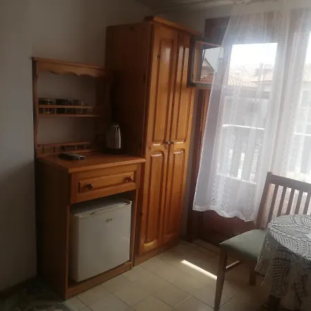 антон петров Гостевой дом Несебр