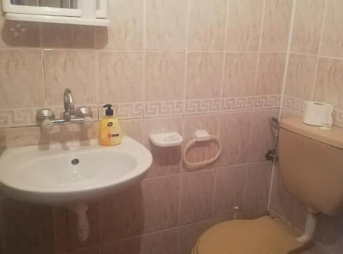 антон петров Πανσιόν