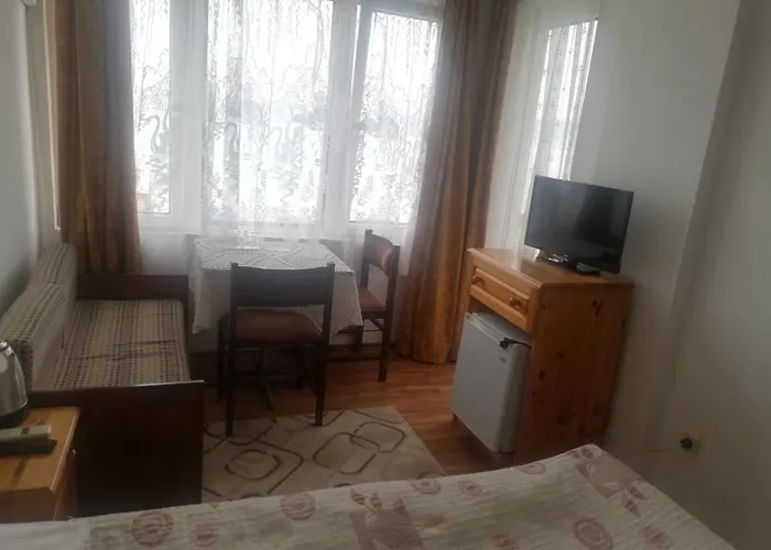 антон петров Νεσέμπαρ