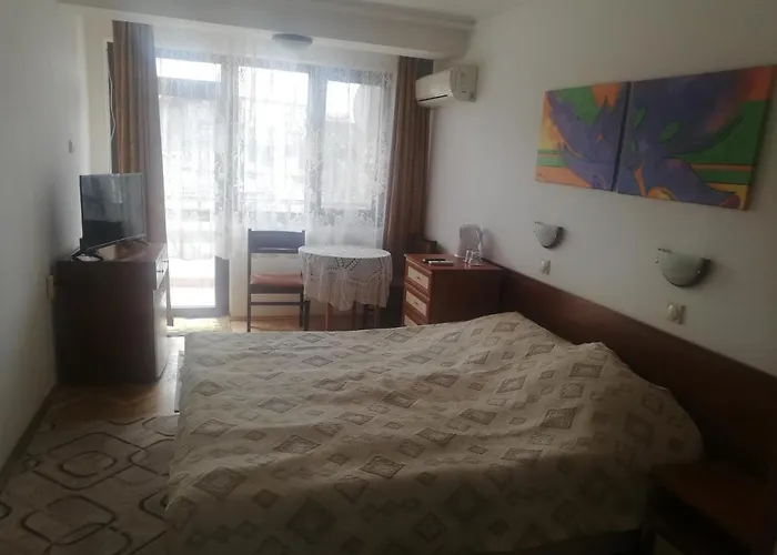 антон петров * Νεσέμπαρ